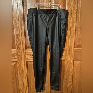 Torrid Full Length Signature Waist Faux Leather Faux Pocket Legging